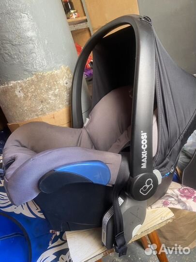 Автолюлька Stokke (Maxy cosi) с адаптерами Stokke