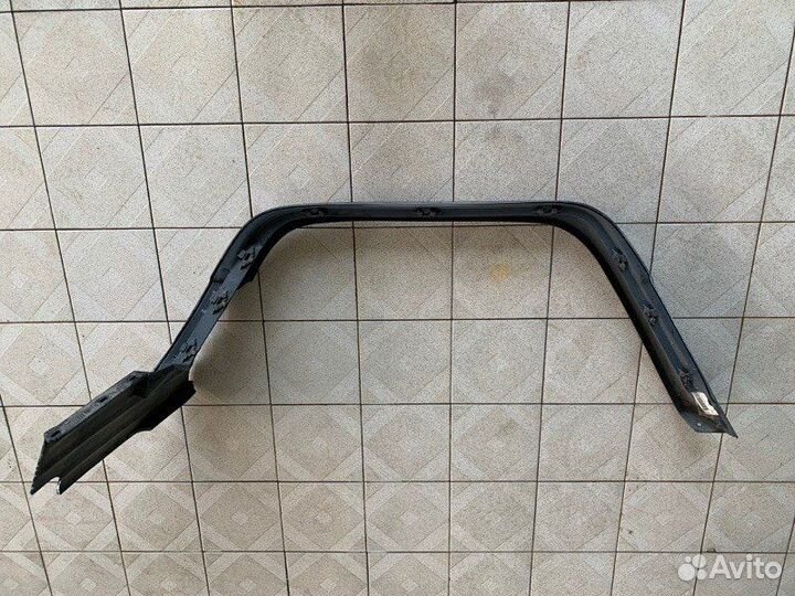 Накладка на крыло прав. перед. Mercedes-Benz G-cla