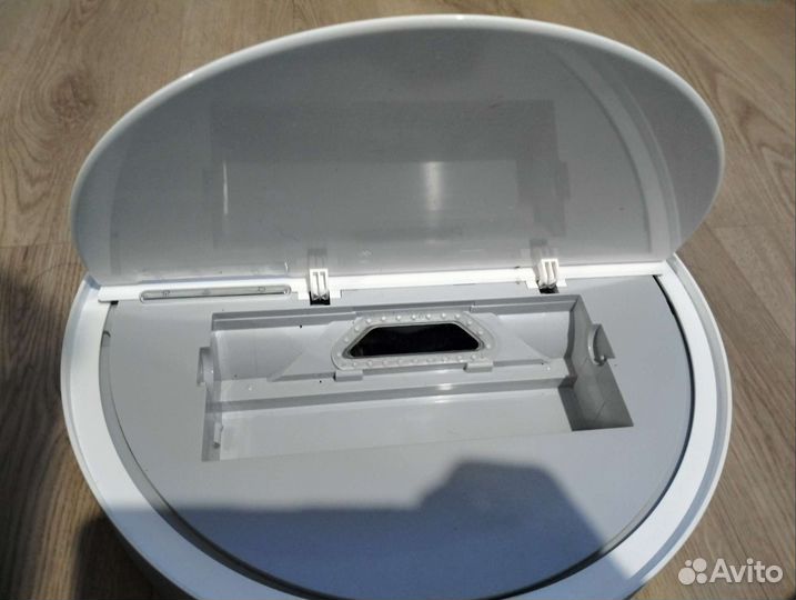 Робот пылесос