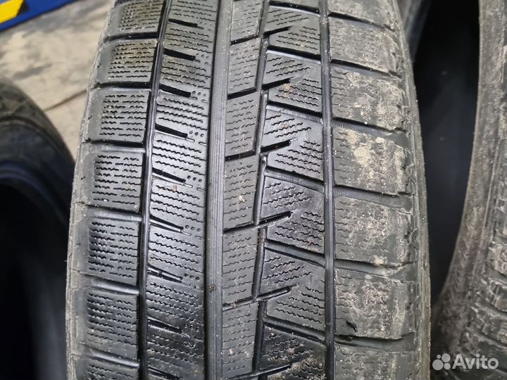 Bridgestone Blizzak Revo GZ 215/60 R17 96S