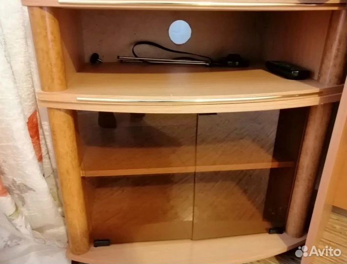 Тумба под телевизор