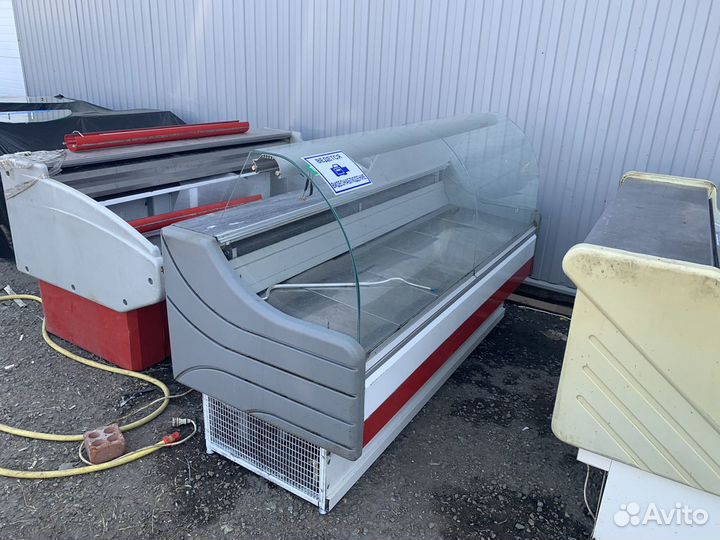 Холодильная витрина бу