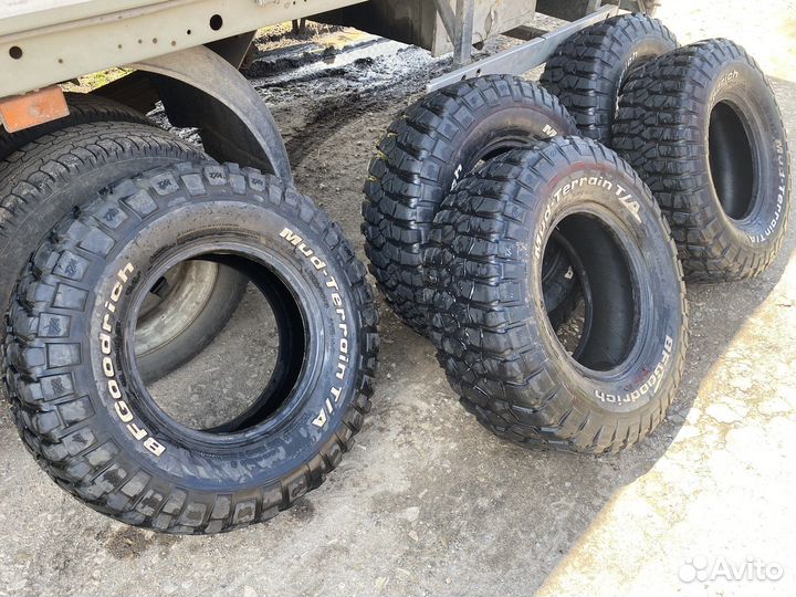 Bfgoodrich Mud-Terrain T/A KM2 285/75 R16