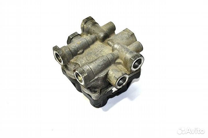 4-х контурный защитный клапан volvo FH12 2-seeria