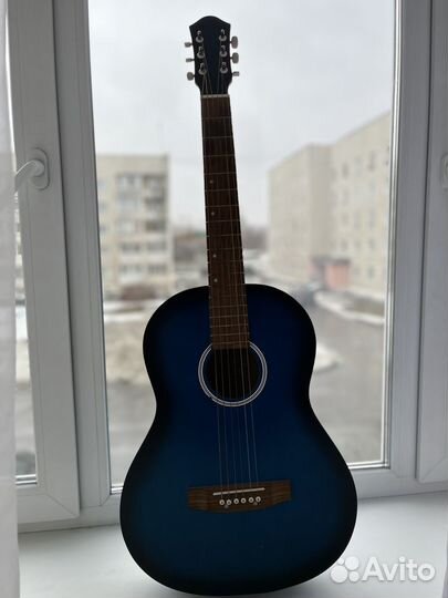 Акустическая гитара