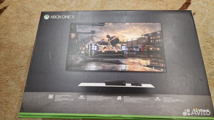 Игровая приставка Xbox One X