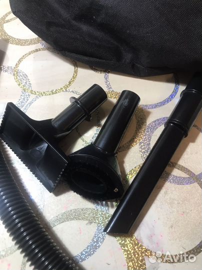 Автомобильный пылесос