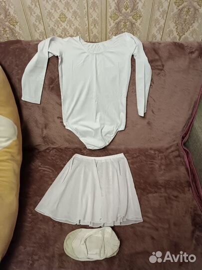 Гимнастический купальник юбочка и балетки