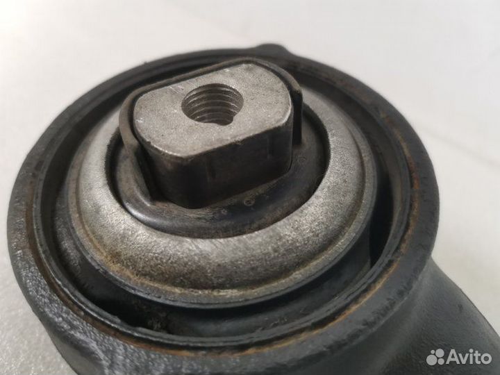 Рычаг подвески нижний передний правый Land Rover