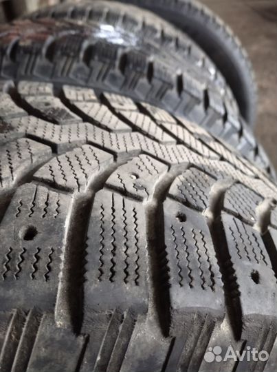 Bridgestone Blizzak Spike-01 265/65 R17