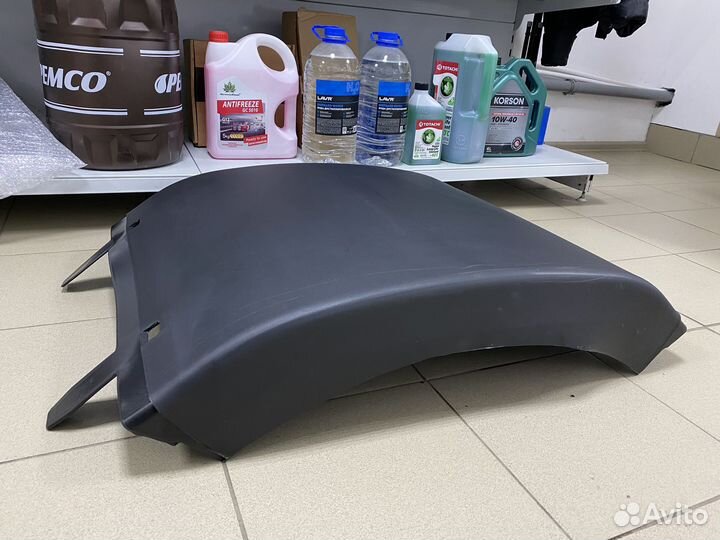 Верхняя часть заднего крыла. DAF XF105 XF95 CF85