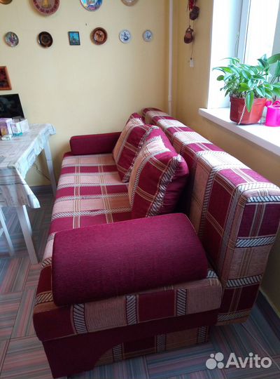 Двуспальный диван