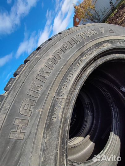 Nokian7 r17,235/55