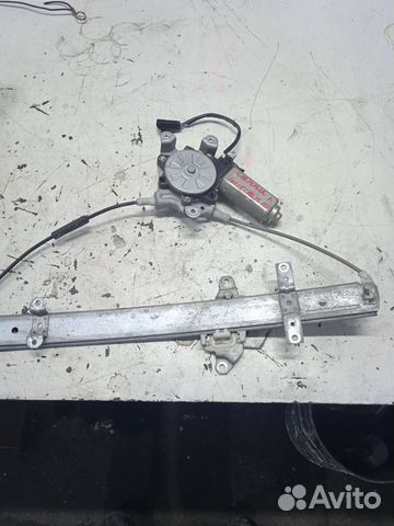 Стеклоподъёмник передний левый Nissan Sunny Ниссан