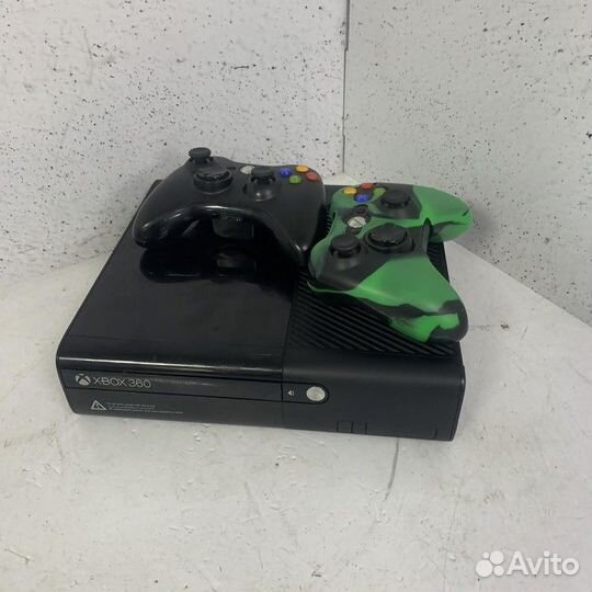 Игровая приставка Microsoft Xbox 360 E 500 гб