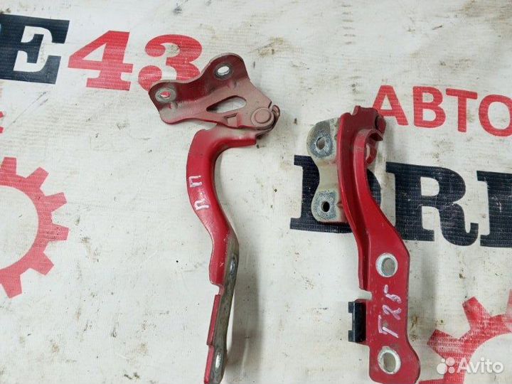 Петля капота Chevrolet Aveo T250/255 1 2010