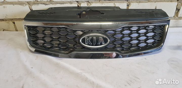 Kia Rio 2 Решетка Радиатора