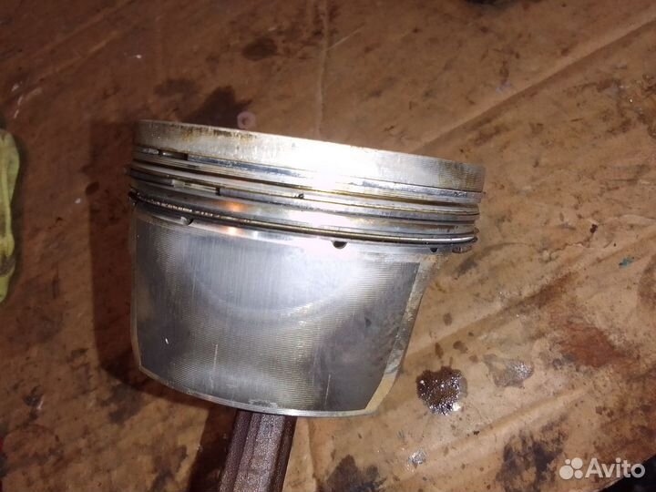 Поршень Citroen C5 2.0 RFN