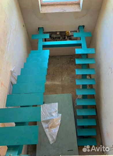 Лестница в коттедж