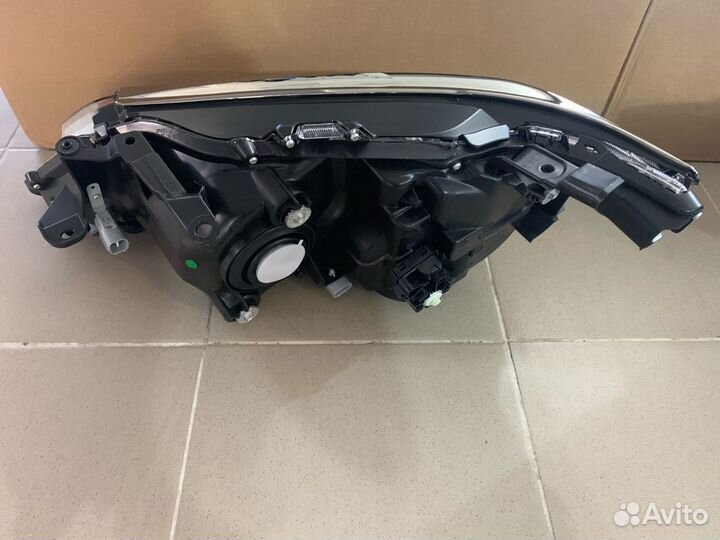 Правая фара Toyota Camry 55 эксклюзив 2 линзы