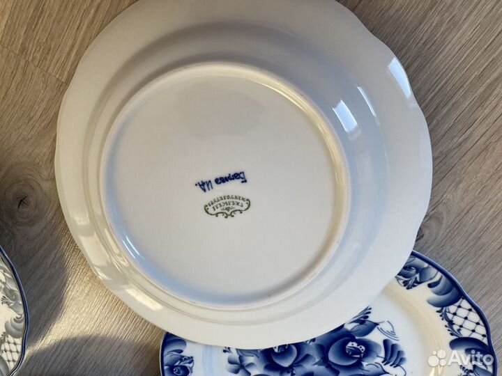 Набор столовой посуды гжель