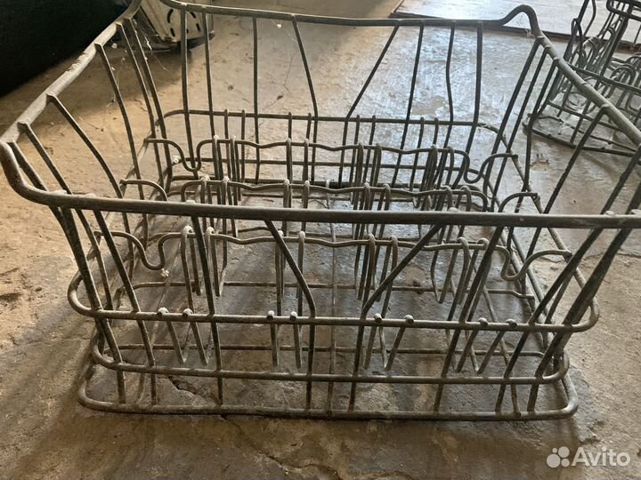 Ящик металлический для бутылок