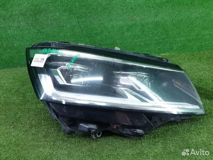 Фара правая Volkswagen California/Caravelle/Multiv