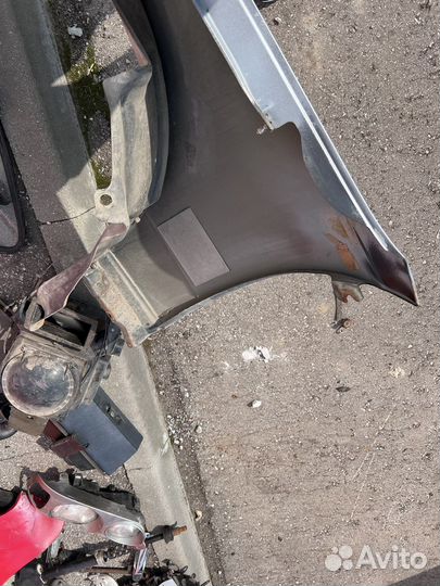 Крыло переднее правое Nissan Cedric Y33 gloria