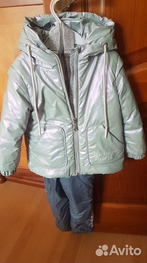 Куртка демисезонная для девочки