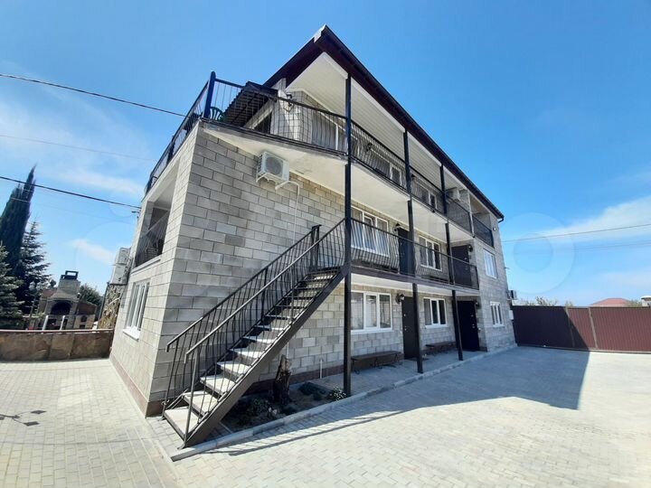 Комната 50 м², 1/3 эт.