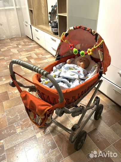 Коляска для кукол
