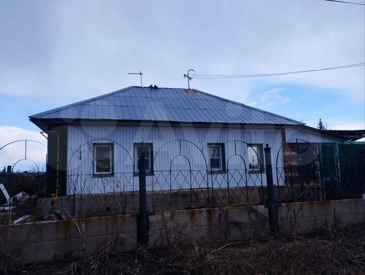 Дом 60 м² на участке 8,3 сот.