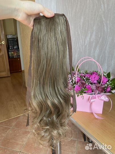 Хвост из искусственных волос на заколке (русый)