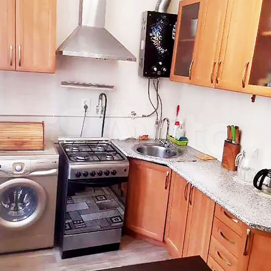 2-к. квартира, 42 м², 2/4 эт.