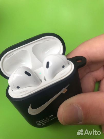 Airpods