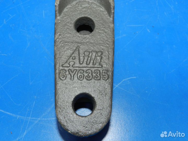 Зуб ковша CAT 428E 426F 6Y-6335 135-8203, 9W-1879