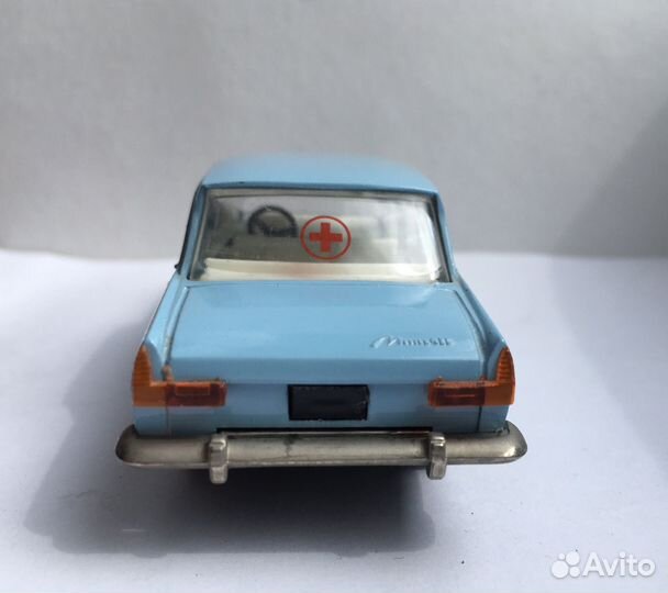 Москвич 408 А1 медпомощь