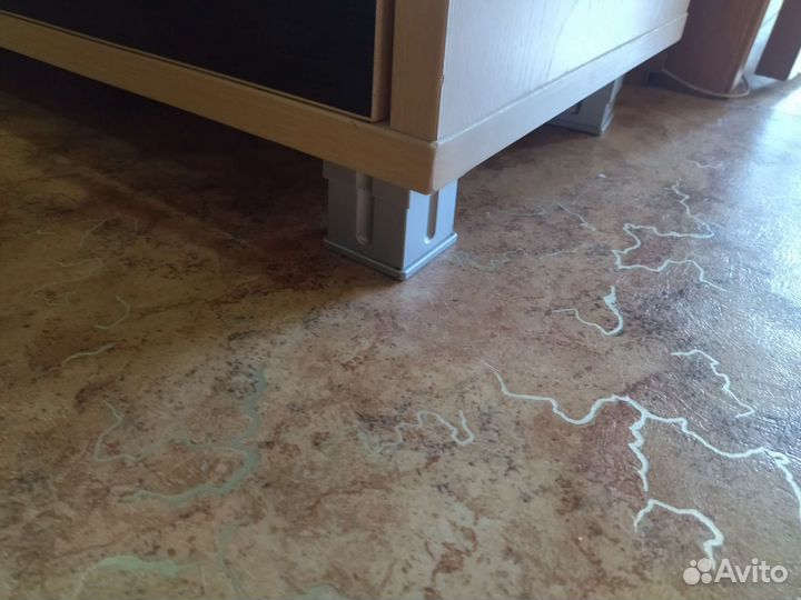 Тумба под телевизор