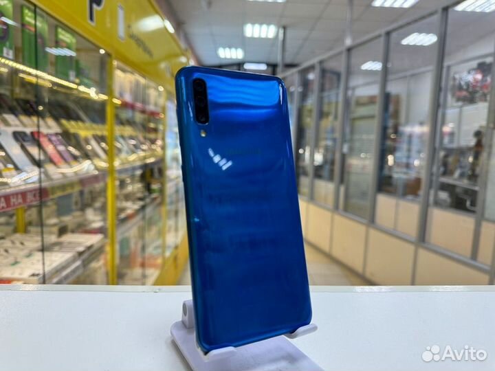 Samsung Galaxy A50, 4/64 ГБ