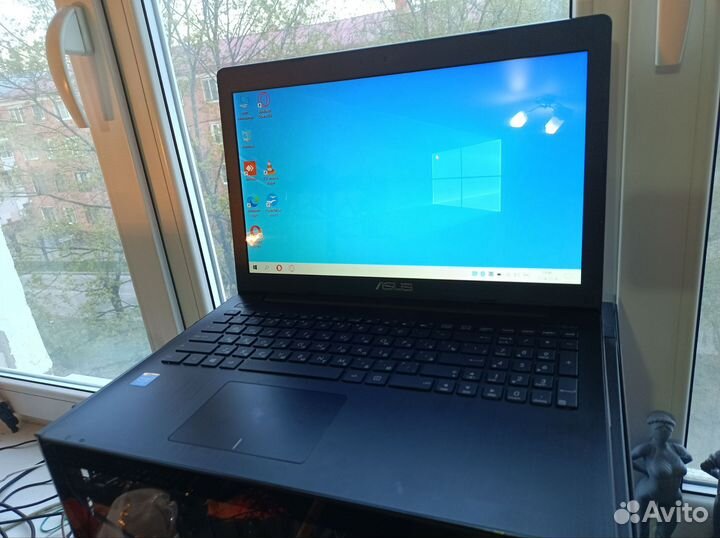 Ноутбук Asus