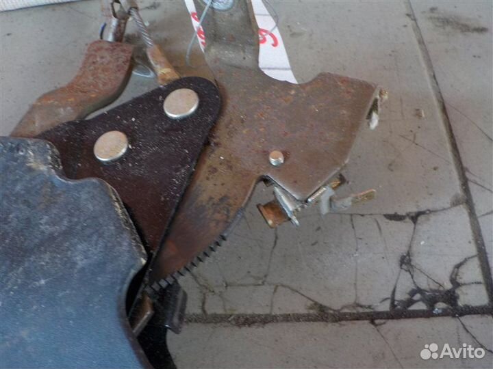 Ручник Mitsubishi Galant 9 4G93 2007