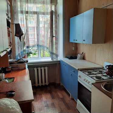 Комната в 3-к., 2/5 эт.