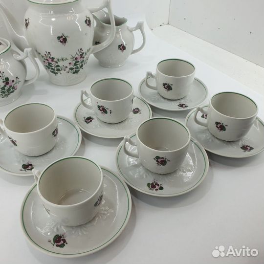 Сервиз фарфоровый кофейный 
