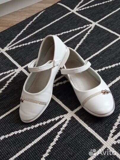 Туфли для девочки 28 р