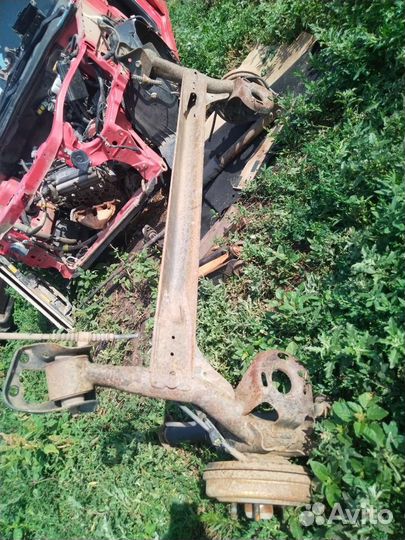 Задняя балка Шевроле авео т255 хэтч