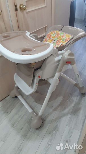 Стульчик для кормления olsson