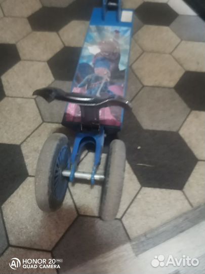 Самокат детский трехколесный