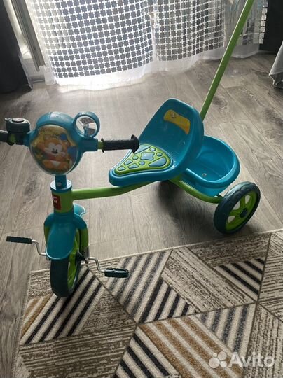 Трехколесный велосипед