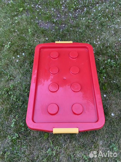 Пластмассовый ящик для игрушек/Lego