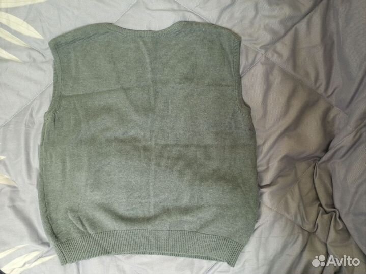 Жилетка женская вязаная 42